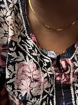 butterflyslay online show from March 25, 3:06 am