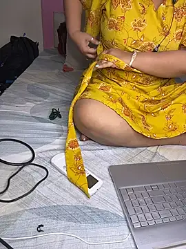 butterflyslay online show from March 11, 3:00 am