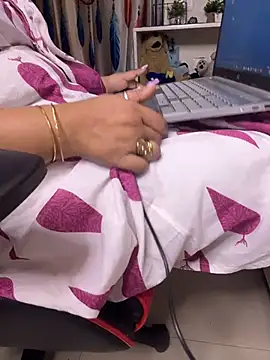 butterflyslay online show from March 27, 4:21 am