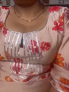 butterflyslay online show from February 17, 2:31 am