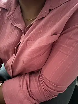 butterflyslay online show from February 21, 2:30 pm