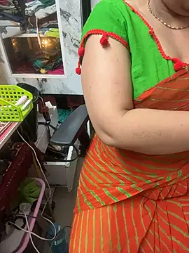 butterflyslay online show from April 18, 1:08 am