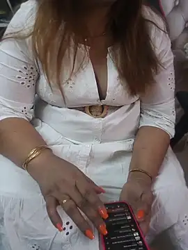 butterflyslay online show from April 15, 1:33 am