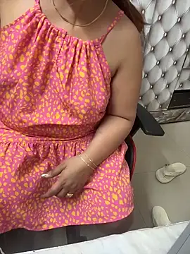 butterflyslay online show from April 6, 6:47 am