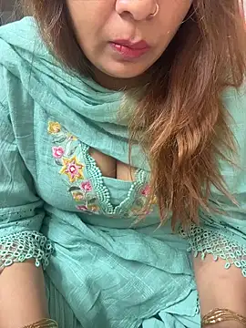 butterflyslay online show from April 9, 5:53 am