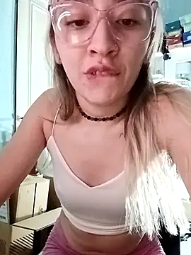 Snapshot of soylulita07 chatting on February 4, 7:47 am soylulita07 online show from February 4, 7:47 am