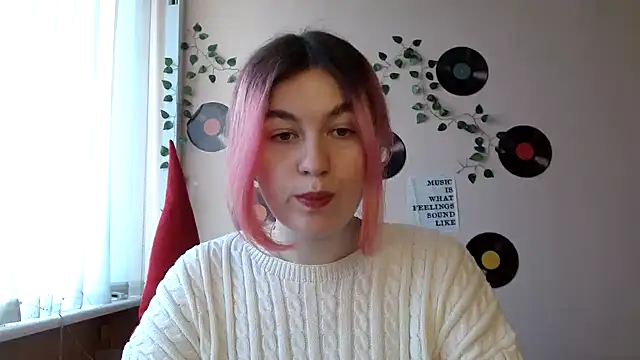 Snapshot of Aura__Myst chatting on December 18, 12:42 pm Aura Myst online show from December 18, 12:42 pm