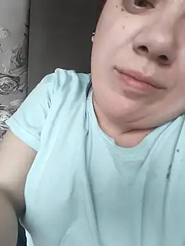 Snapshot of LimonLoveqw chatting on December 22, 7:52 am LimonLoveqw online show from December 22, 7:52 am