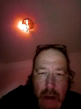 Snapshot of Olivassl22 chatting on April 29, 11:55 pm Olivassl22 online show from April 29, 11:55 pm