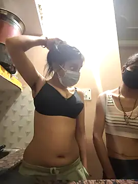 Snapshot of jaanvi-Rani chatting on February 7, 3:03 am jaanvi-Rani online show from February 7, 3:03 am