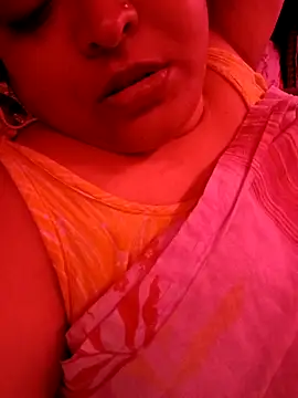 peu8 online show from February 26, 5:24 pm