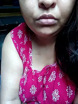 peu8 online show from May 5, 5:43 am