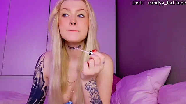 candy kattee online show from March 29, 10:00 pm