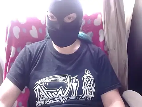 Snapshot of 666maskgirl chatting on June 29, 5:56 pm 666maskgirl online show from June 29, 5:56 pm