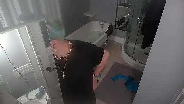 AskAveryAnything online show from March 26, 8:12 am