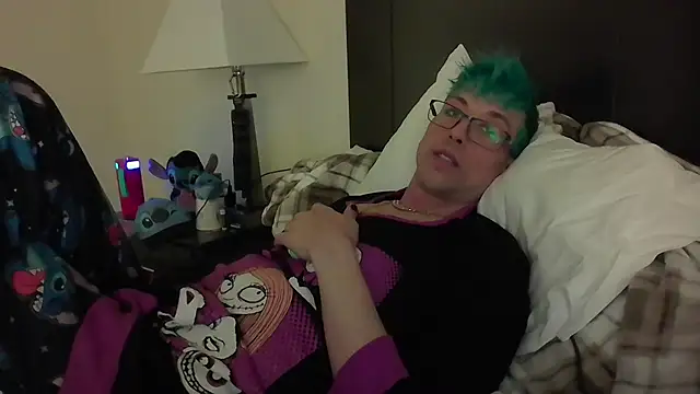 AskAveryAnything online show from March 6, 11:55 pm