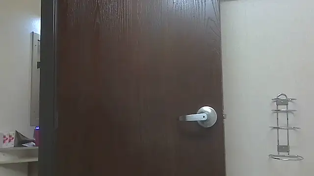 AskAveryAnything online show from February 25, 6:46 am