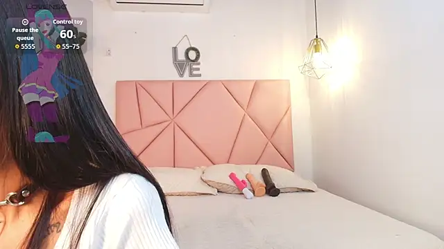 emily burton18 online show from March 15, 12:12 pm