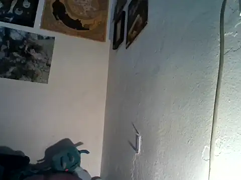 isalexhot online show from December 19, 8:33 pm