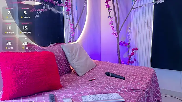 bella moonlight cr online show from April 12, 3:32 am