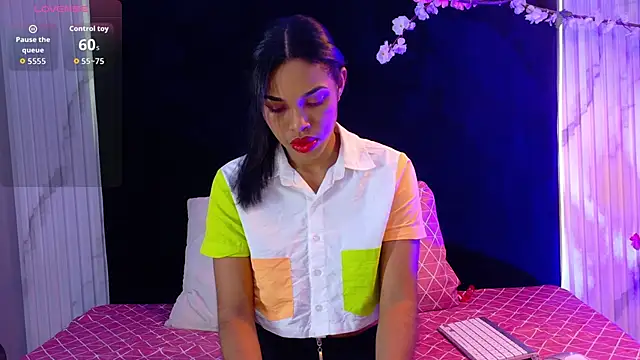 bella moonlight cr online show from April 8, 3:19 am