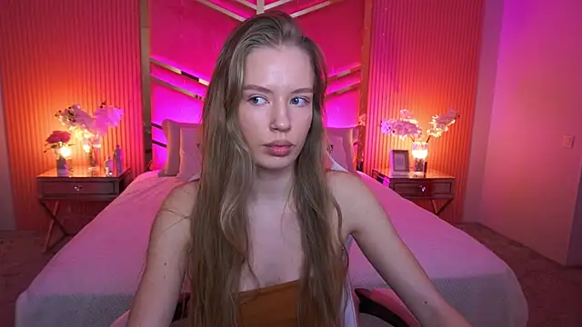 Snapshot of MollyyMayy chatting on January 14, 9:02 am MollyyMayy online show from January 14, 9:02 am