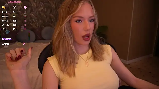 MollyyMayy online show from May 23, 4:39 pm