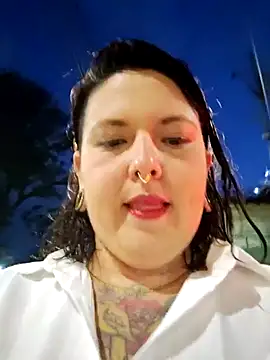 Divine Pouvoir online show from April 2, 11:33 pm