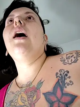 Divine Pouvoir online show from March 3, 8:16 pm