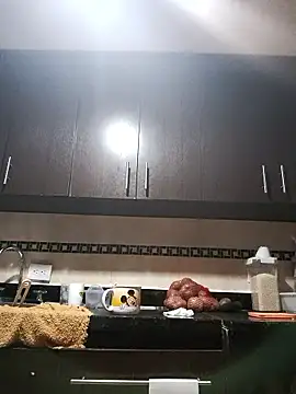 Divine Pouvoir online show from January 12, 11:39 am