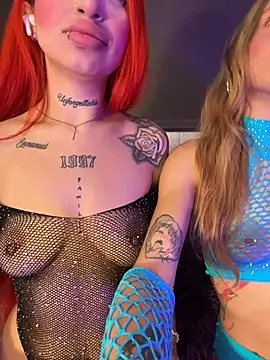 Snapshot of Railey_And_Megan chatting on December 17, 4:01 pm Railey And Megan online show from December 17, 4:01 pm