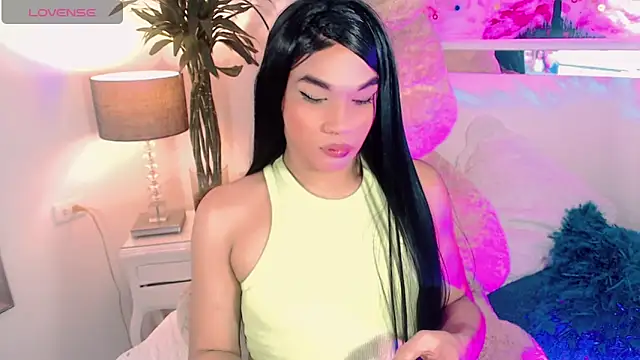 Snapshot of agathaferrer3 chatting on December 16, 11:25 am agathaferrer3 online show from December 16, 11:25 am