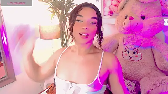 Snapshot of agathaferrer3 chatting on January 8, 11:49 am agathaferrer3 online show from January 8, 11:49 am