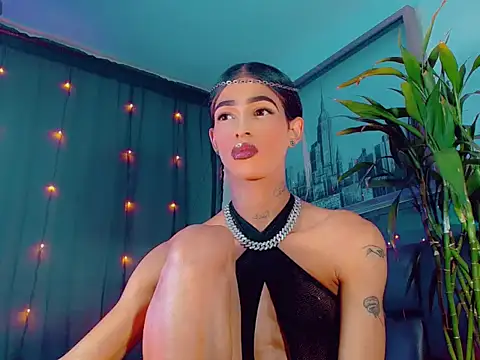 agathaferrer3 online show from May 7, 9:56 am