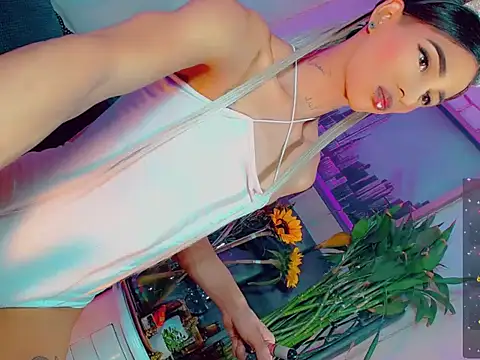 agathaferrer3 online show from March 22, 4:30 pm