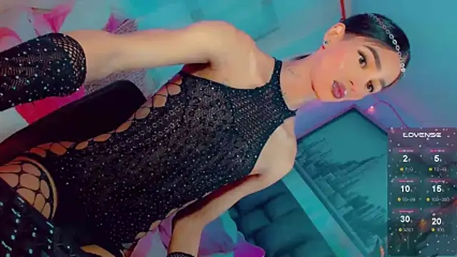 agathaferrer3 online show from April 3, 5:14 am