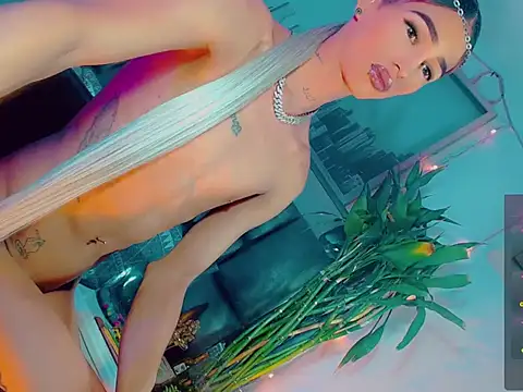 agathaferrer3 online show from April 11, 12:29 am