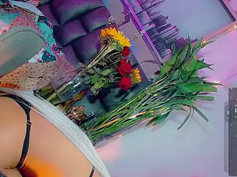 agathaferrer3 online show from March 29, 11:06 pm