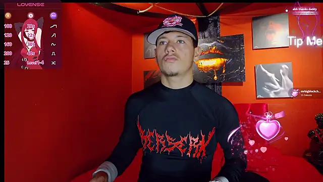 MagnusKnight  online show from February 7, 4:20 am