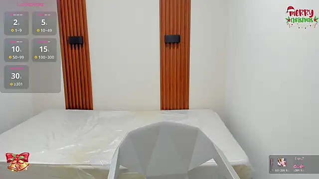 Snapshot of VivianOwen9 chatting on December 19, 11:56 am VivianOwen9 online show from December 19, 11:56 am