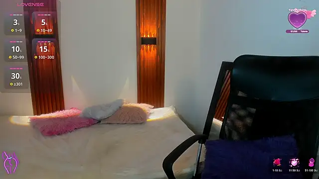 VivianOwen9 online show from January 17, 11:47 am