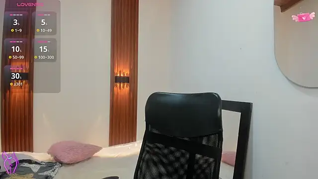 VivianOwen9 online show from January 14, 12:31 pm