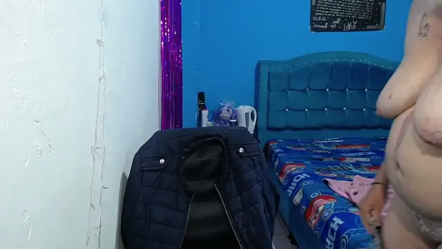 Snapshot of Annelis1 chatting on February 5, 7:43 pm Annelis1 online show from February 5, 7:43 pm