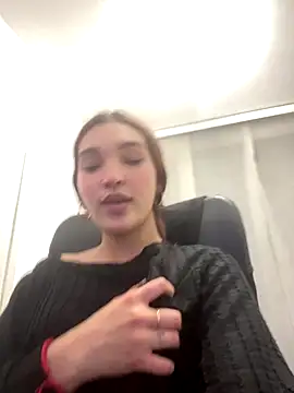 Snapshot of karely_and_justin chatting on December 16, 2:05 am karely and justin online show from December 16, 2:05 am