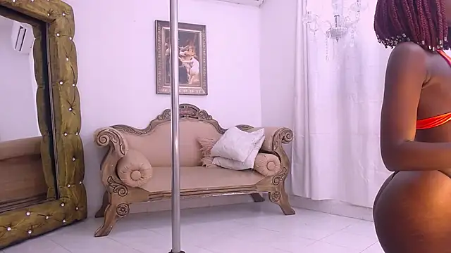 MilaHallu online show from May 26, 5:33 pm