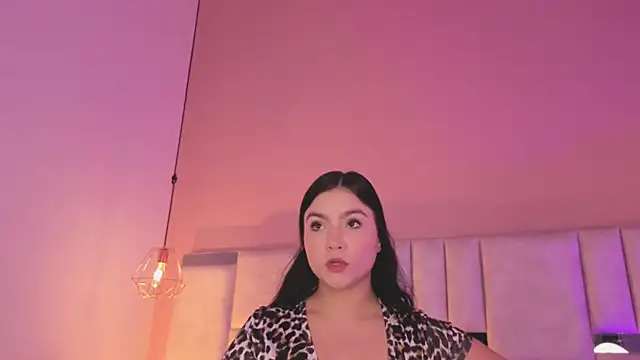 Snapshot of kylie_river chatting on May 25, 11:42 am kylie river online show from May 25, 11:42 am