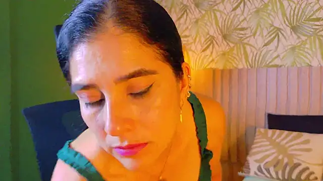 Snapshot of Sunny_River chatting on May 11, 4:59 pm Sunny River online show from May 11, 4:59 pm