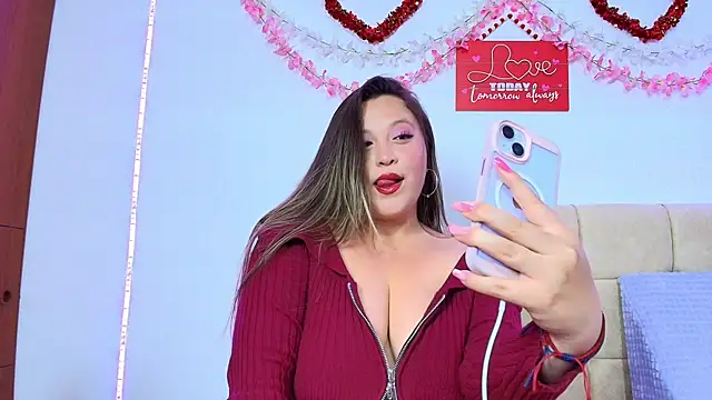 emma honey   online show from April 3, 1:23 am