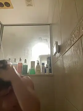 Snapshot of lustlinkedlive chatting on December 16, 10:47 pm lustlinkedlive online show from December 16, 10:47 pm