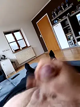 weilpasst online show from December 18, 1:37 pm